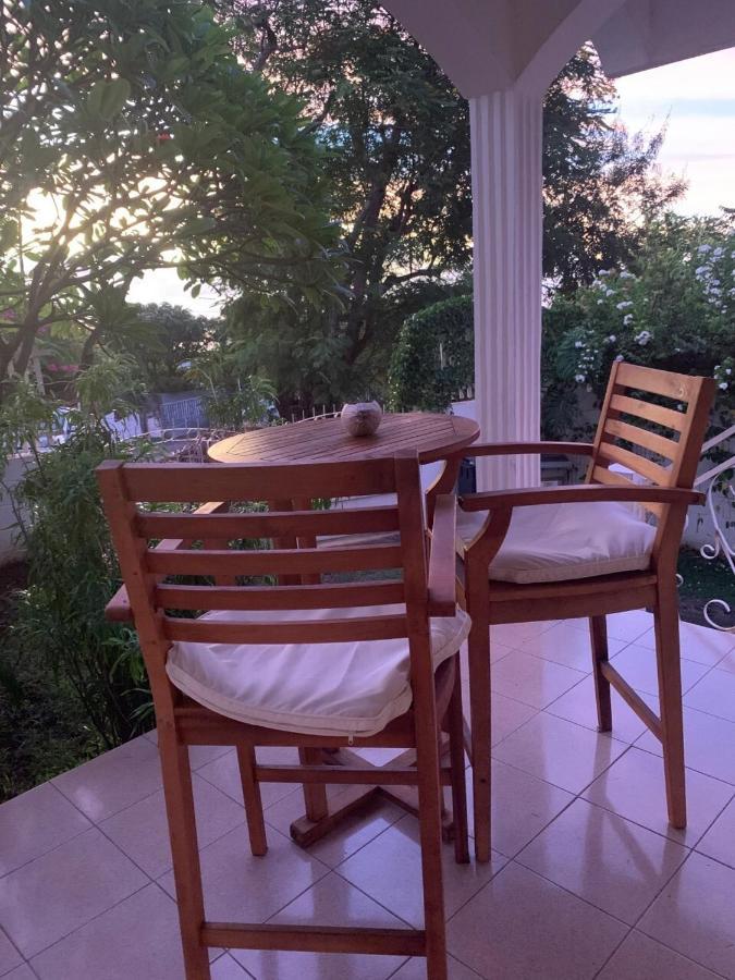 Le Caillou Blanc Bed & Breakfast Saint-Paul Exterior photo